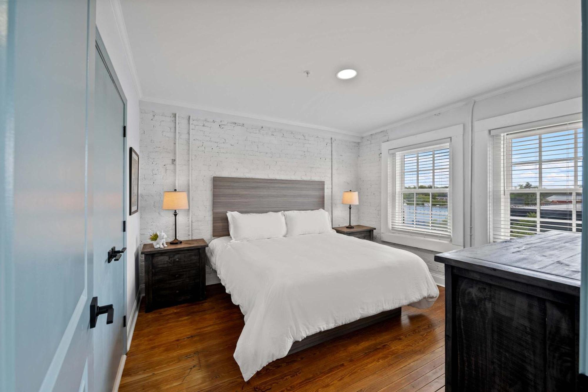 Discover Conway Trendy Downtown Loft Ngoại thất bức ảnh